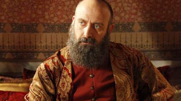 السلطان سليمان يتقاضى مبلغاً خيالياً مقابل دوره في كازابلانكا