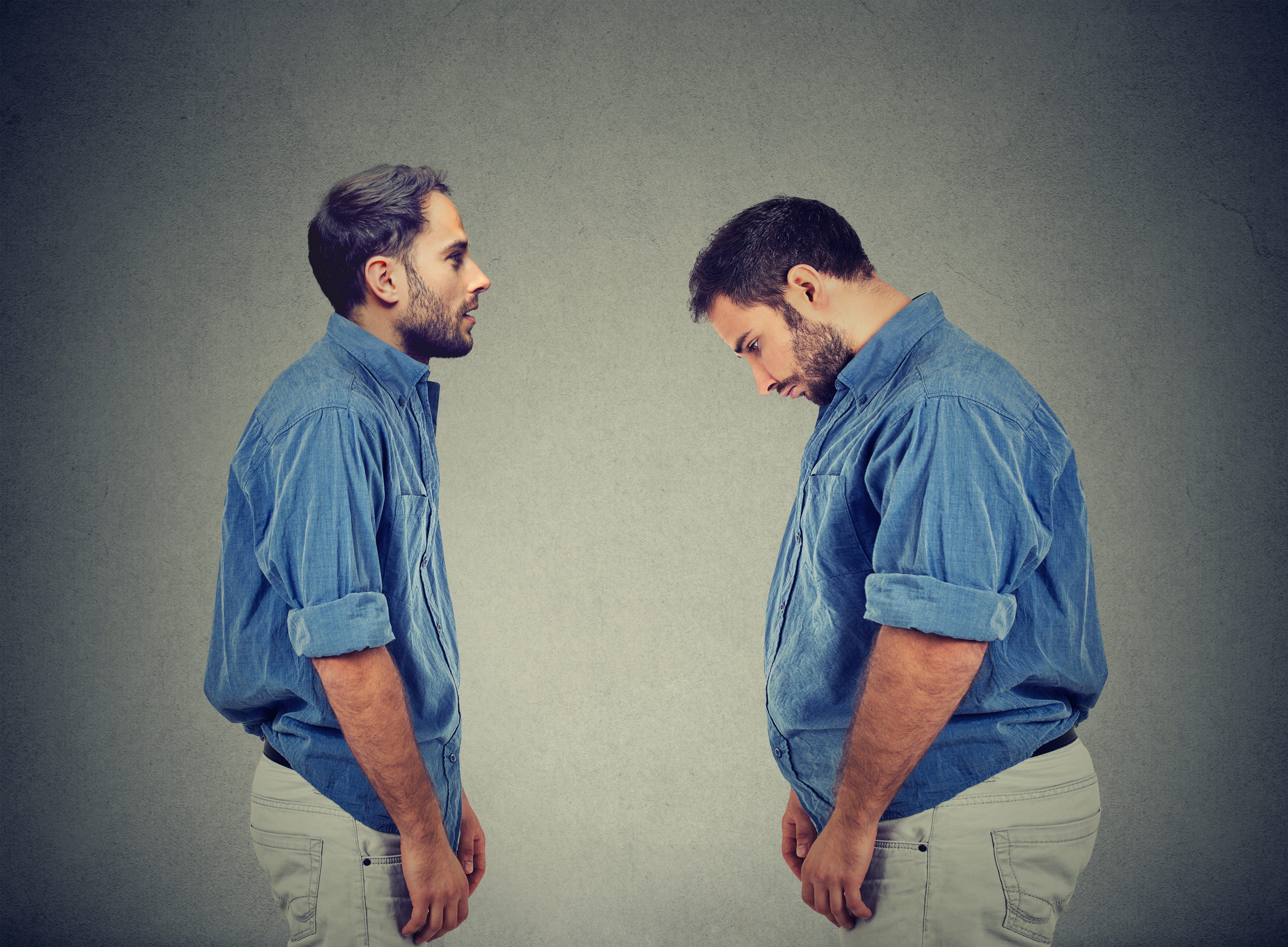 شخص يعاني من الوزن الزائد