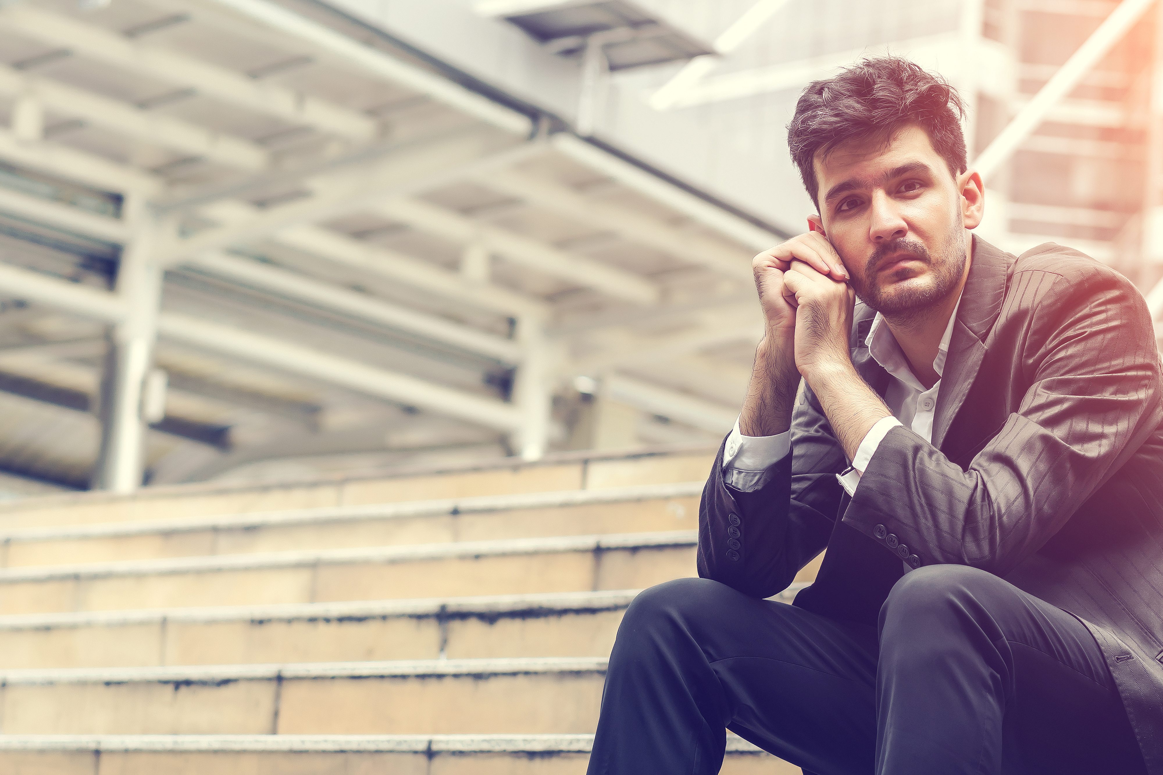 الشعور بالوحدة رغم وجود الناس تحدده فلاتر إنستغرام