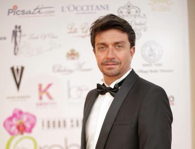 المذيع البريطاني غافين فورد