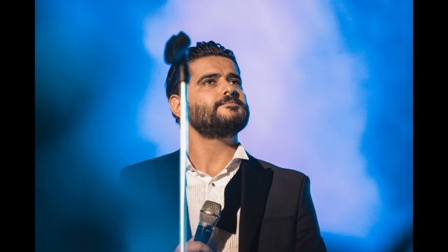 لأول مرة ناصيف زيتون يتحدث عن وفاة والده متأثراً.. ويكشف عن مفاجأة بليلة رأس السنة 2019