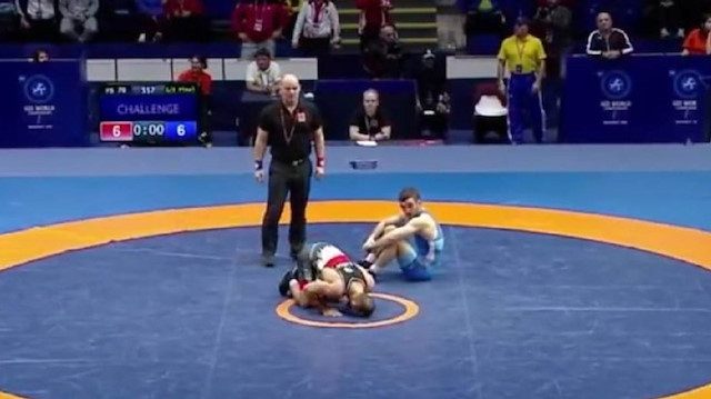 مصارع تركي يخسر بطولةً دوليةً بسبب سجدة و"الله أكبر"