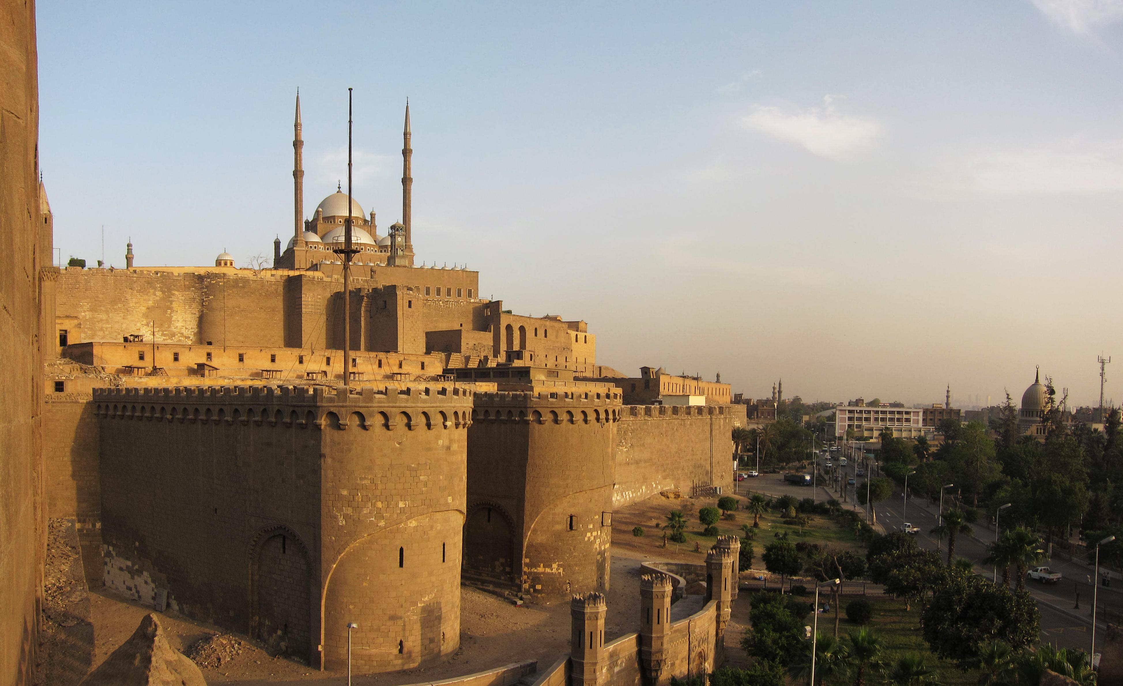 منطقة القلعة في قلب القاهرة / رويترز