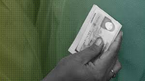 المؤيدون يرون مشروع القانون انتصاراً لمدنية الدولة