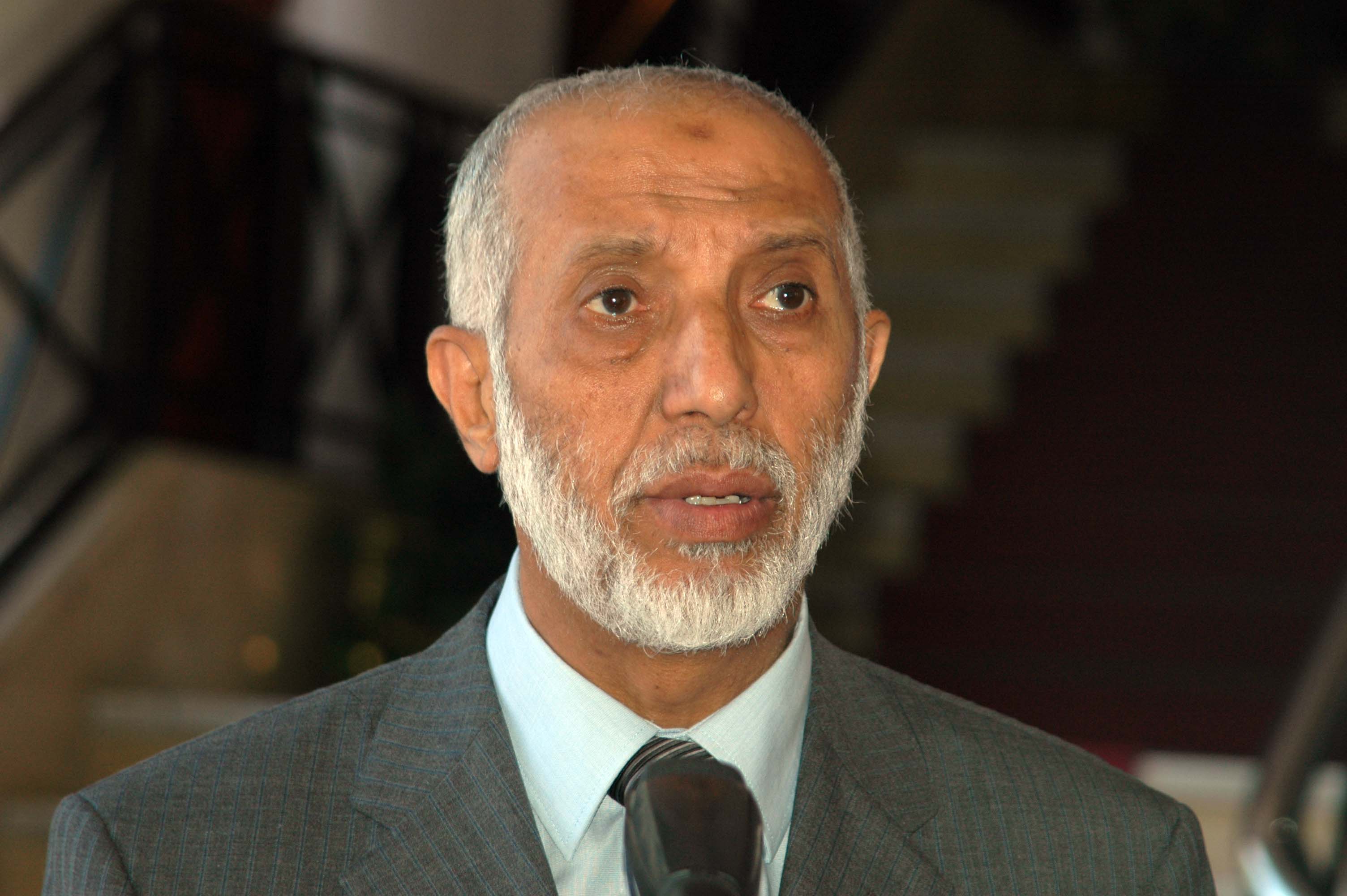 عبد العزيز بلخادم