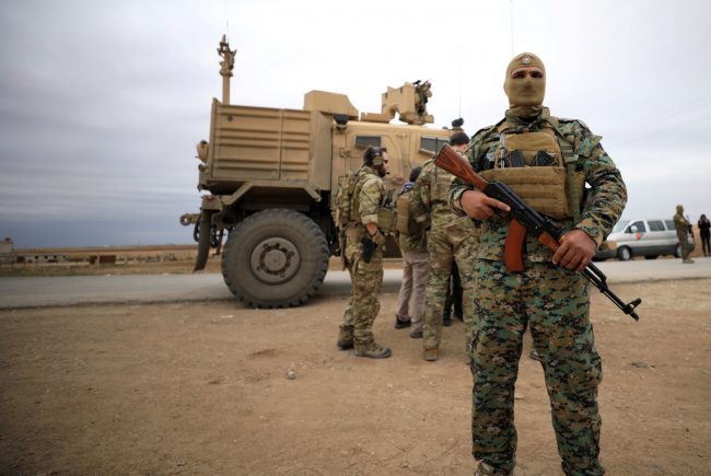 أما وقد تأكد رسمياً خروج أميركا من سوريا.. إليك سيناريوهات ما بعد قرار ترامب سحب جنوده