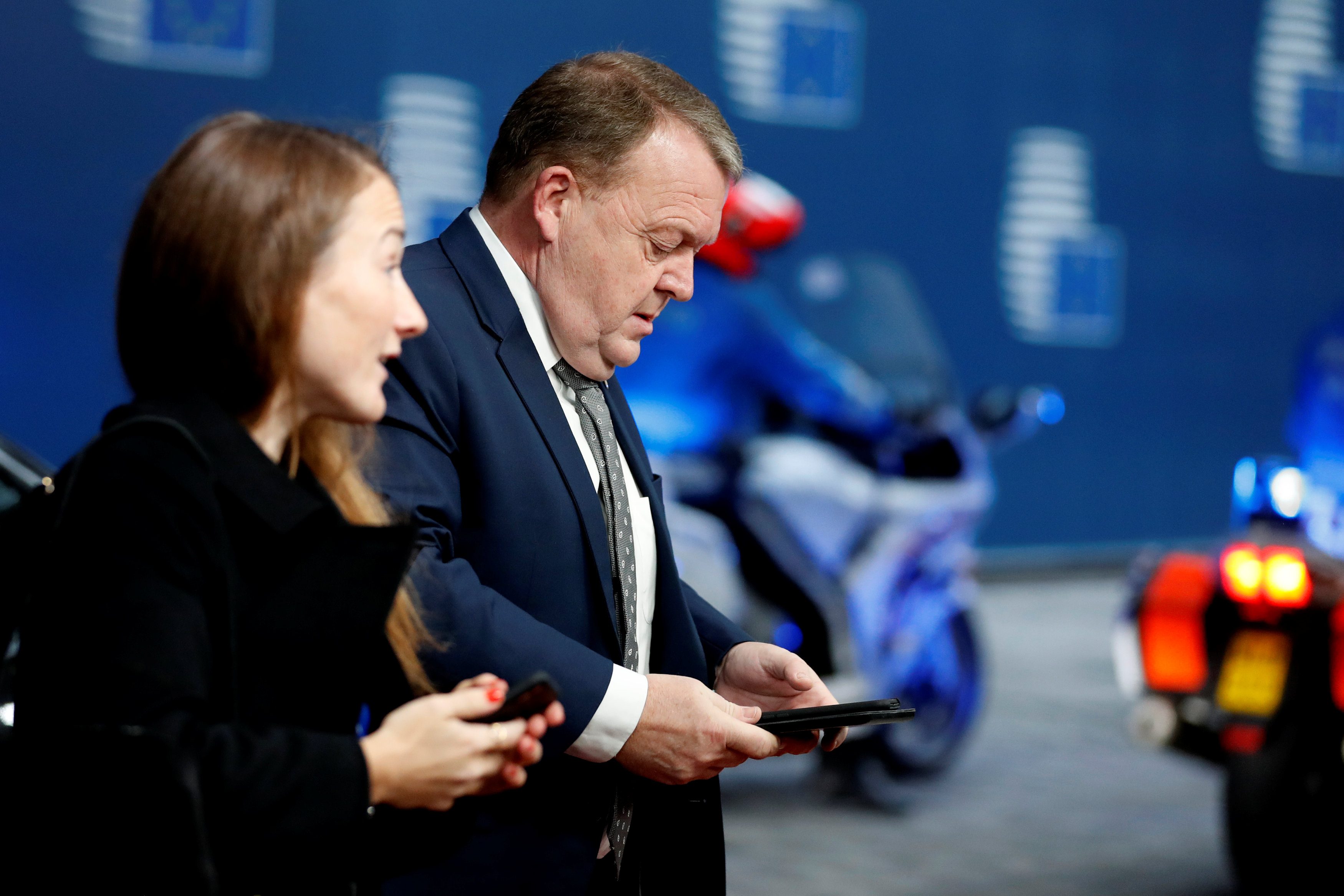 تجميعهم هناك حتى إعادتهم لبلدانهم.. البرلمان الدنماركي يمرر قانوناً لنقل مهاجرين للبقاء بجزيرة غير مأهولة