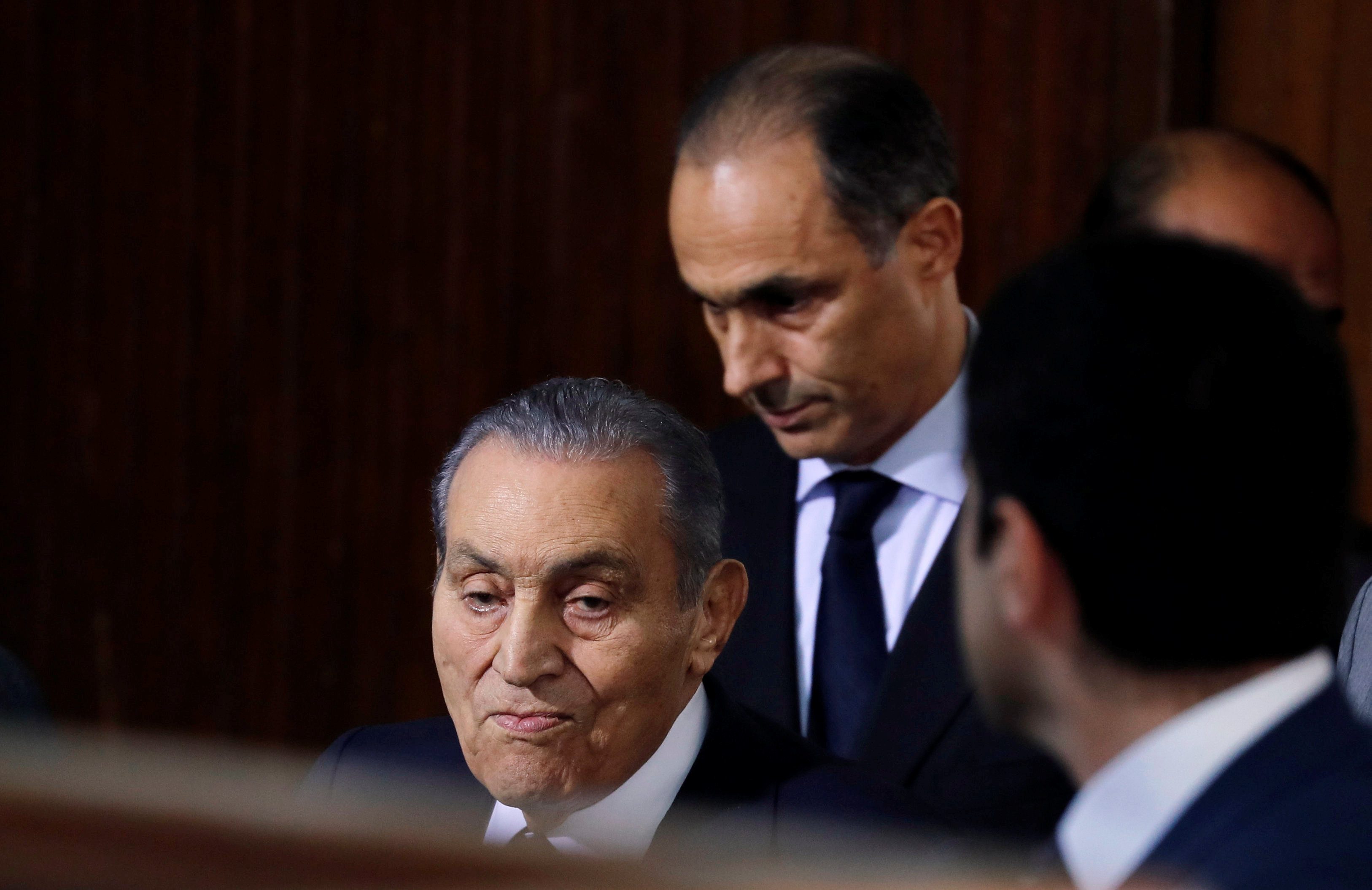 مبارك سُجن بعد عام من مقولته الشهيرة المستهزئة بالمعارضة