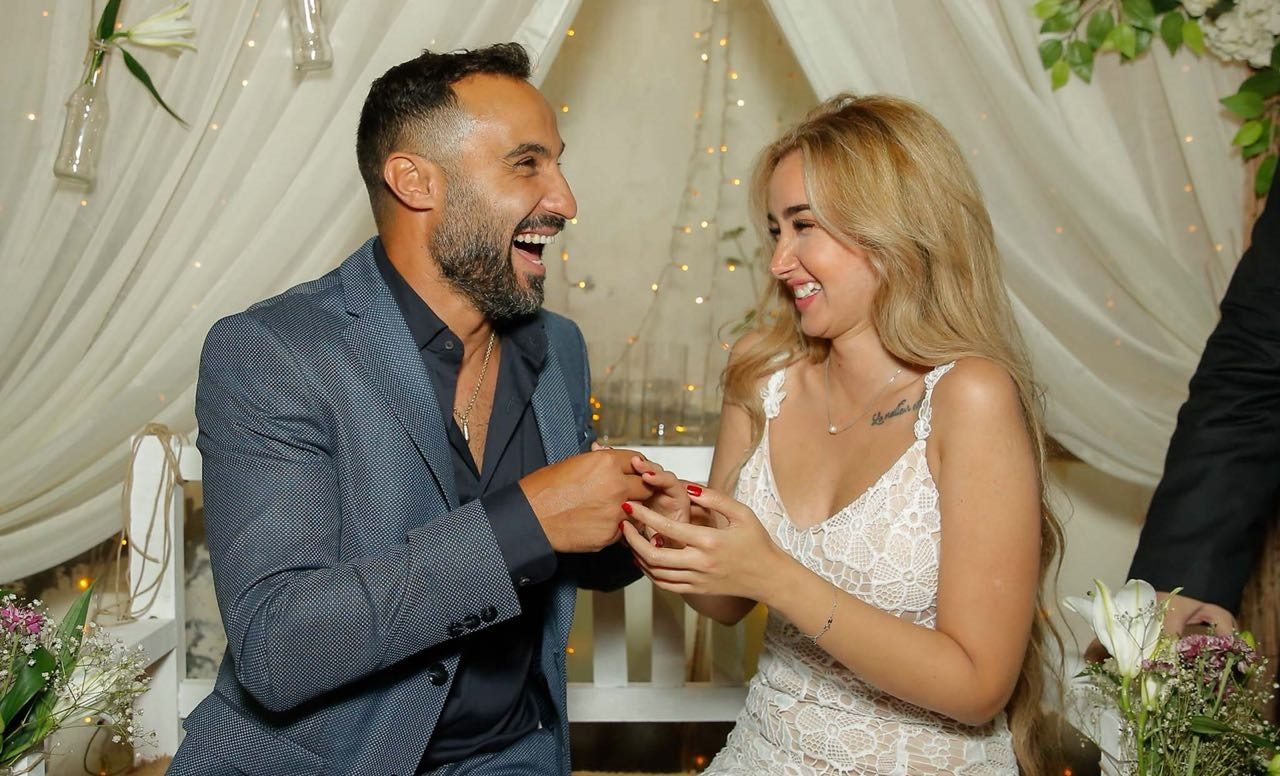 هنا الزاهد تحظر خطيبها أحمد فهمي على إنستغرام