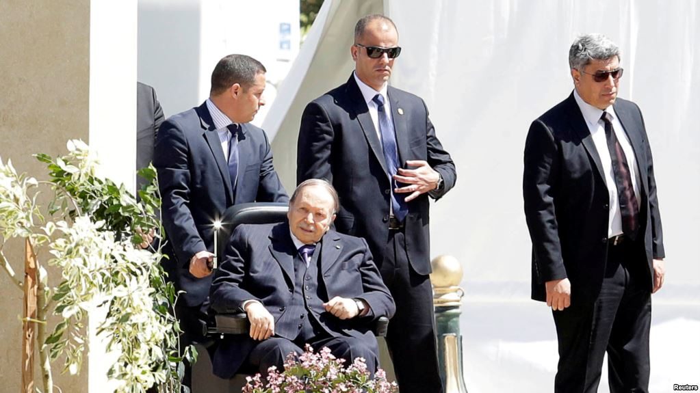 تأجيل الانتخابات الرئاسية في الجزائر