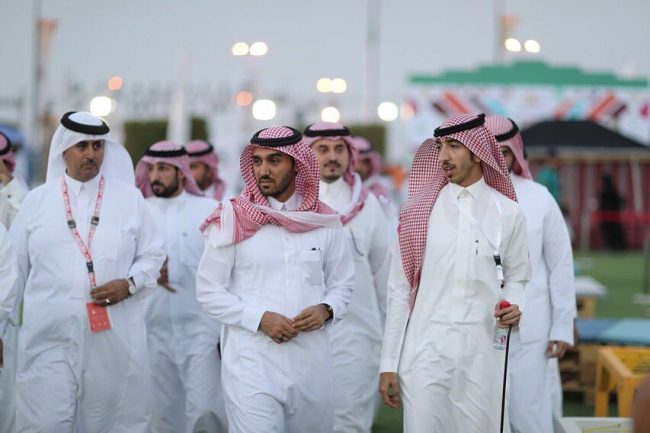 درس العلوم السياسية والتسويق، ووالده كان مديراً للاستخبارات.. من هو الأمير عبد العزيز خليفة تركي آل الشيخ؟