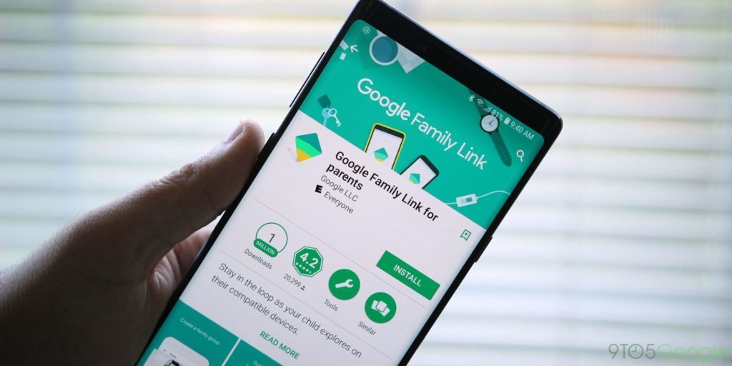 Family Link تطبيق جديد للآباء يساعد على فهم كيفية استخدام أطفالك للإنترنت، وإدارة حساباتهم/مواقع التواصل الاجتماعي