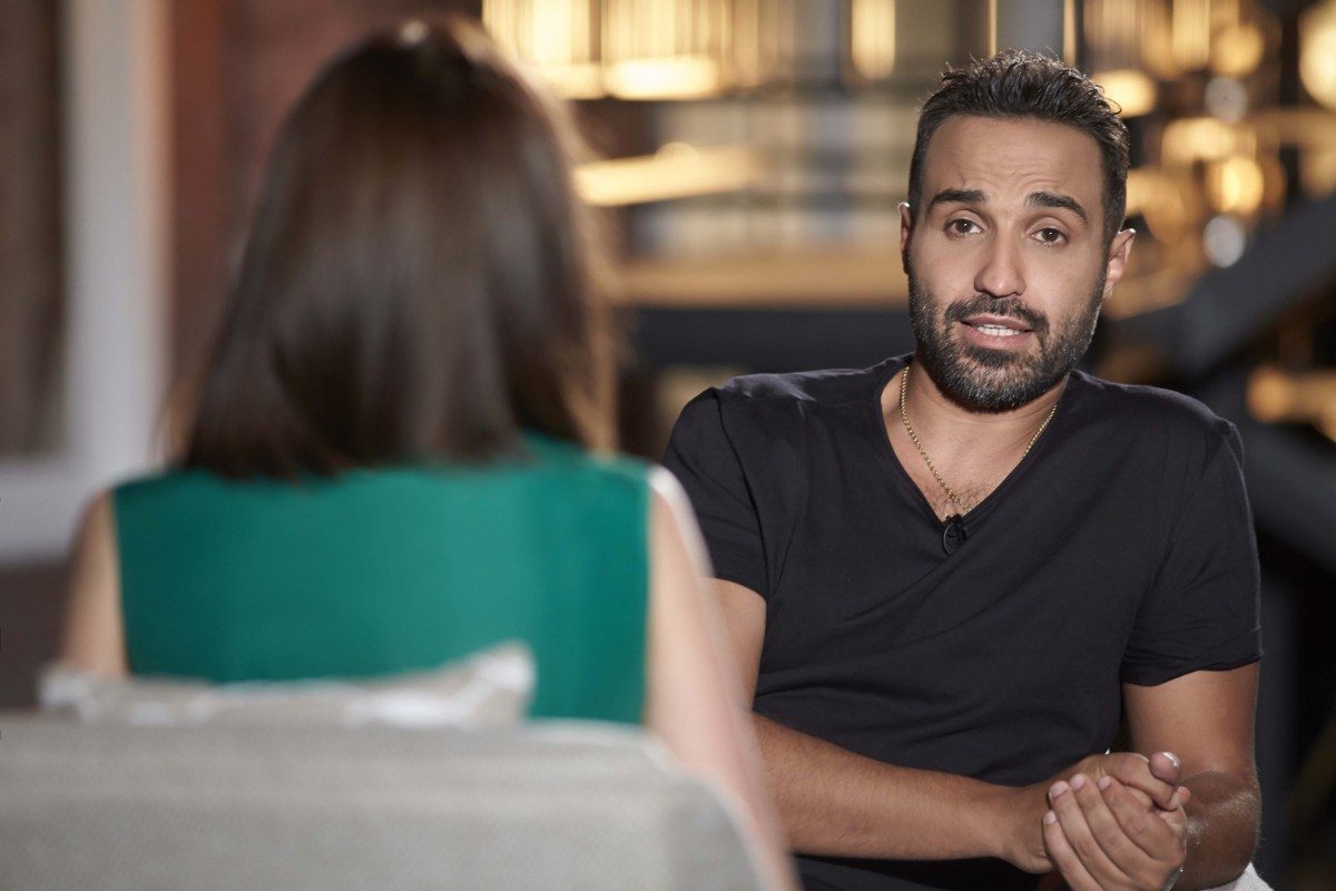 أحمد فهمي يكشف سبب القبض عليه في أمن الدولة، وعلاقة عمر سليمان.. تحدث أيضاً عن قصة هروبه إلى أميركا وشهادته على طلاق والديه