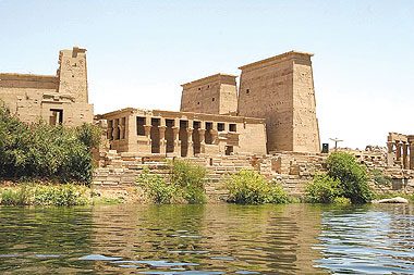 معابد فيلة جرت حملة دولية لإنقاذها/wikimedia