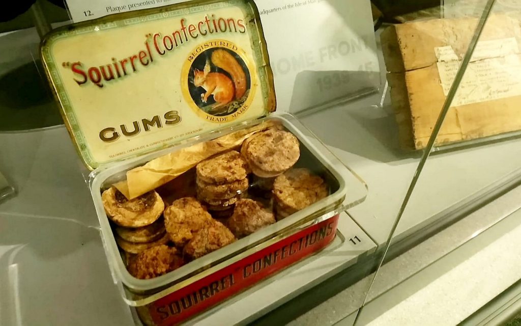 فطائر محلاة تحت أرضية فندق