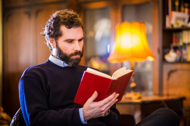 علماؤنا ثروة علمية تنزف في ظل حاضر بائس