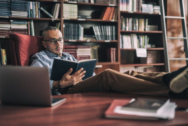 كيف يئست الثقافة من المثقفين البائسين؟