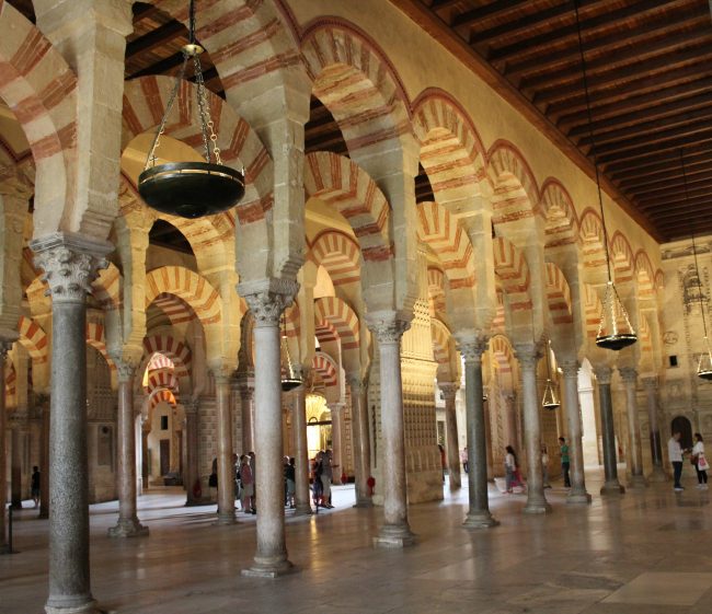 السفاح وابن آكلة الأكباد.. ألقاب غريبة للخلفاء والسلاطين، وبعض مَن حملوها كانوا مِن أعظم حكام المسلمين