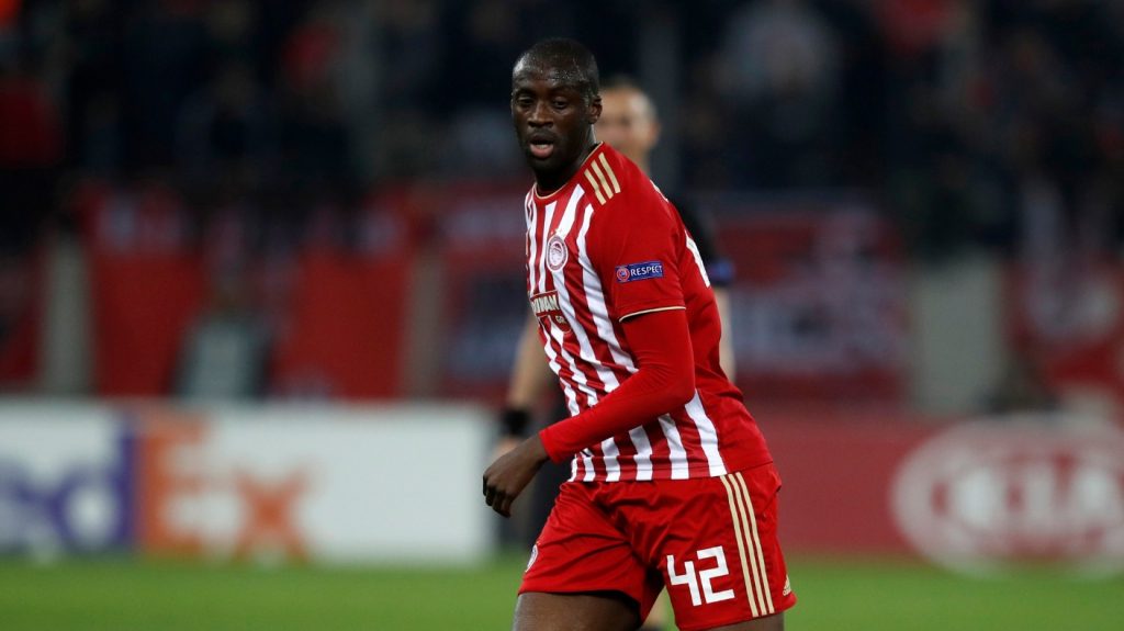 توريه يفسخ عقده مع أولمبياكوس