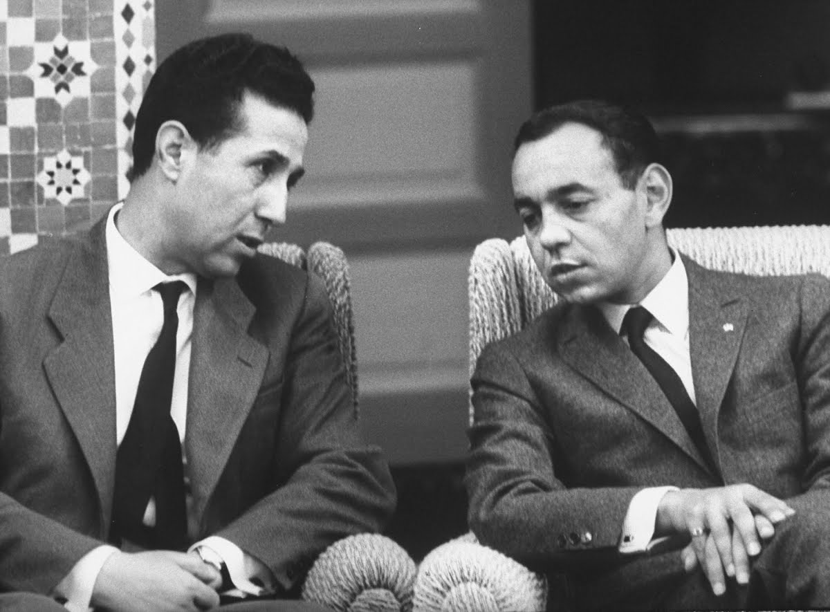 الملك الحسن الثاني صحبة الرئيس بن بلة بعد حرب الجزائر سنة 1963 / Social media