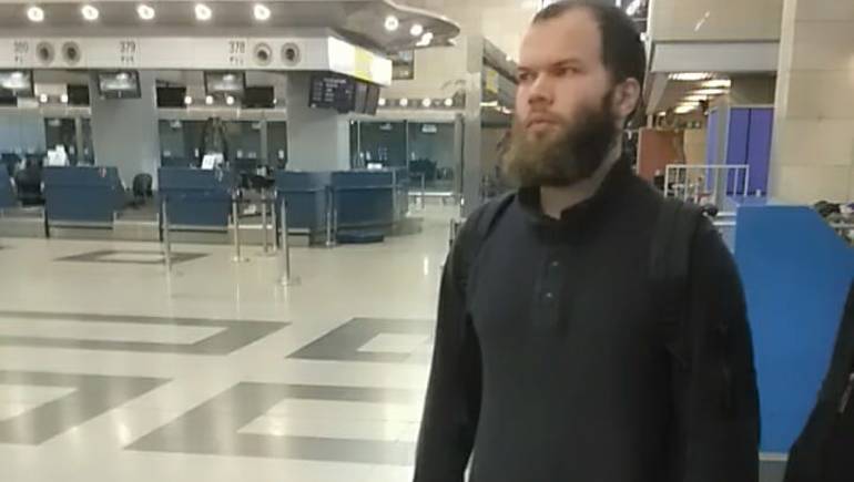 وصول أحد الطالبَيْن الألمانيَّيْن إلى برلين بعد احتجازه في مصر