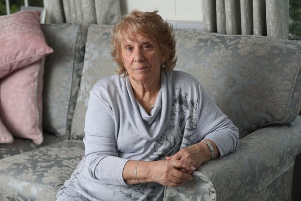 نجل جندي في الحرب العالمية الثانية يستعد للم الشمل مع طفلة أنقذها أبوه