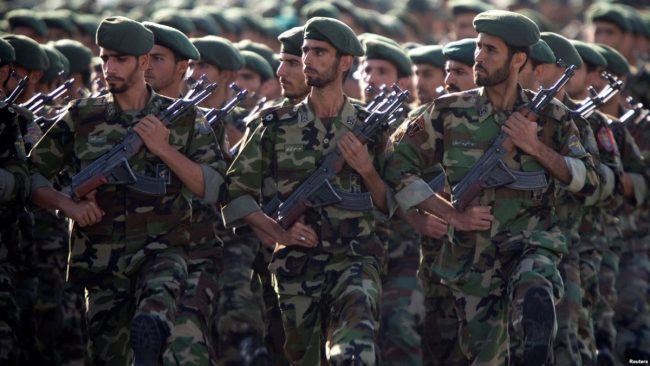 عرض عسكري للحرس الثوري الإيراني