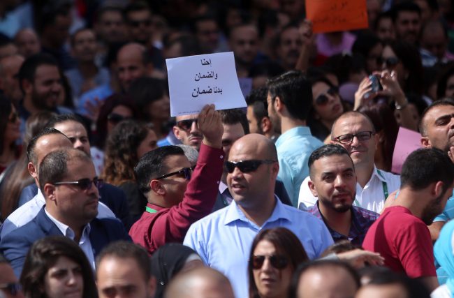 أزمة الضمان الاجتماعي في فلسطين