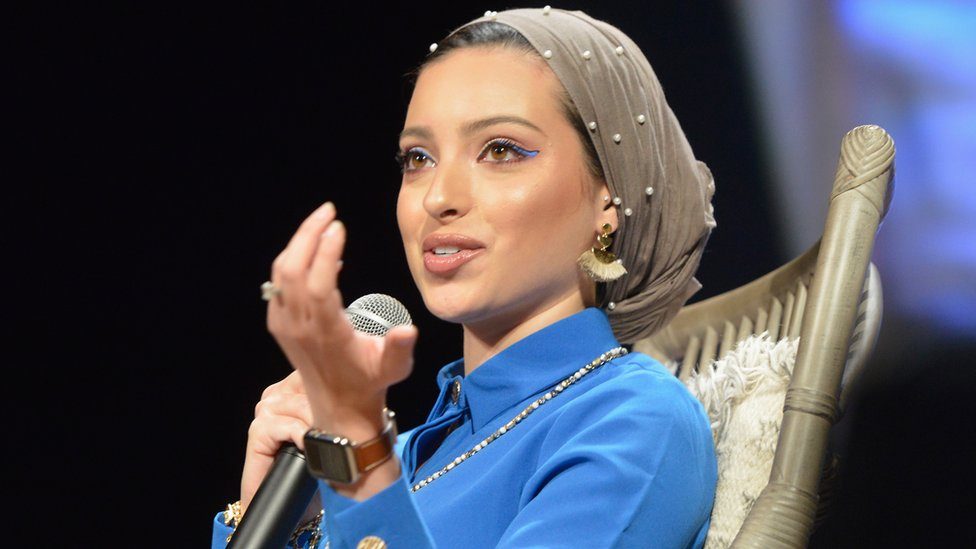 مجلة فوغ تعتذر عن خطئها لـ "نور التاجوري"