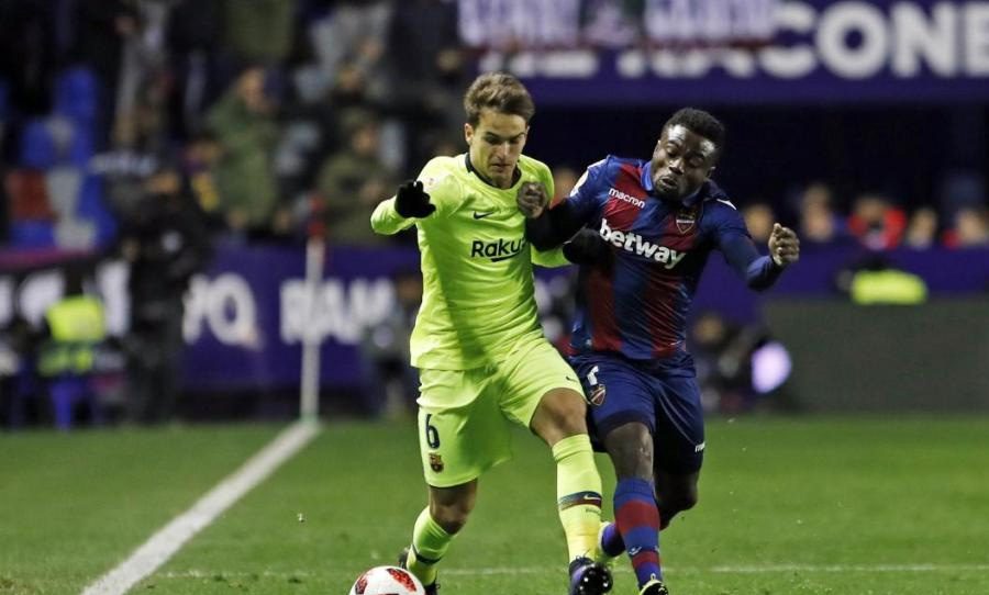 سواريز لعب 23 دقيقة في مباراة ليفانتي وبرشلونة