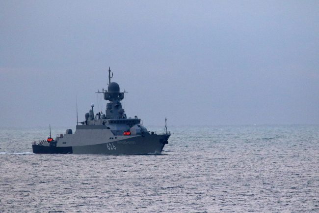 روسيا توافق على مشروع اتفاقية مع السودان.. السفن العسكرية بإمكانها دخول الموانئ بسهولة