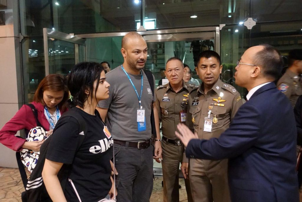 السعودية المحتجزة في تايلاند الشابة السعودية في تايلاند