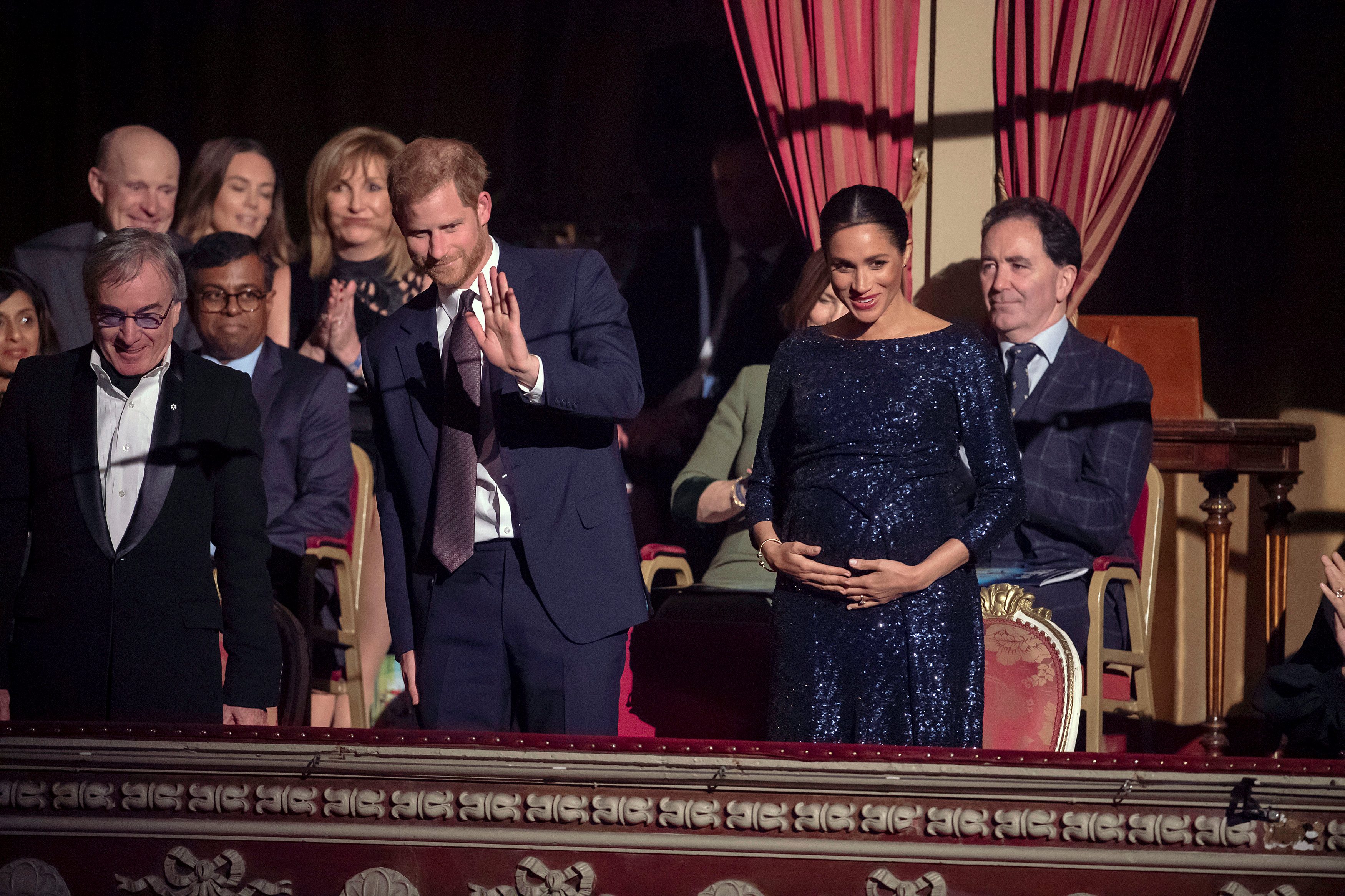 قواعد غريبة سيتبعها الأمير هاري وميغان ماركل مع طفلهما الأول