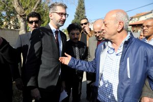 الآلاف يشيّعون جثمان الطالبة الفلسطينية آية مصاروة