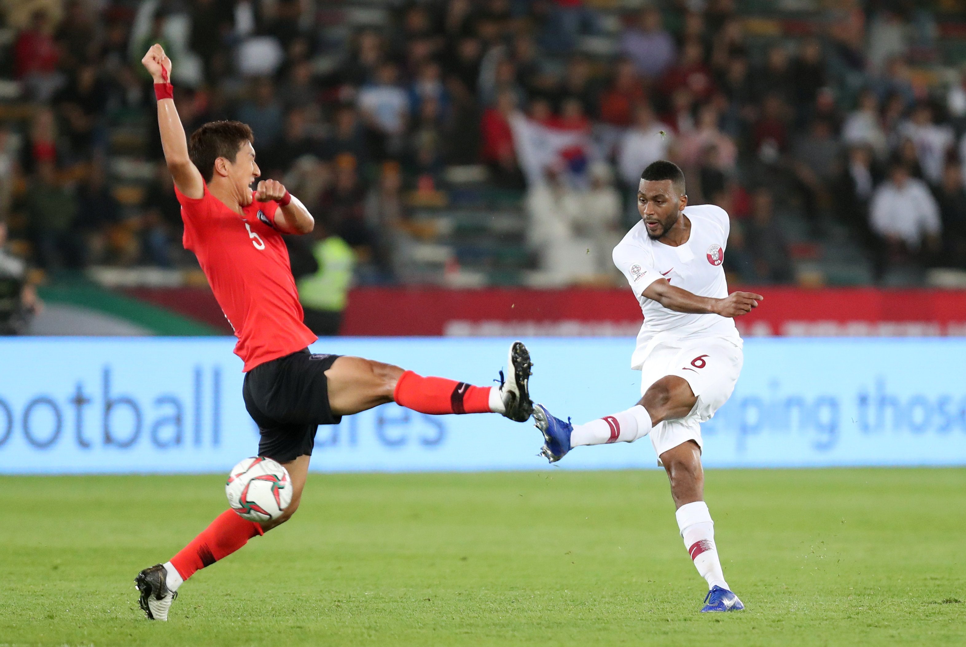 منتخب قطر إلى نصف نهائي كأس آسيا