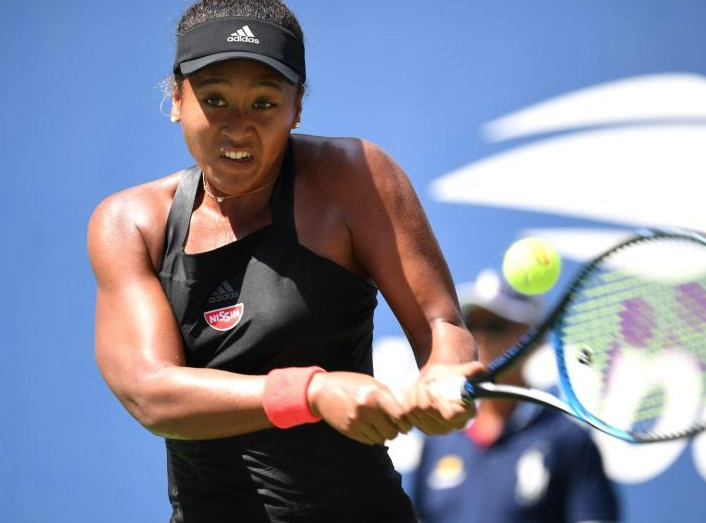 لاعبة التنس الشهيرة نعومي ضحية خطأ من شركة إعلانية