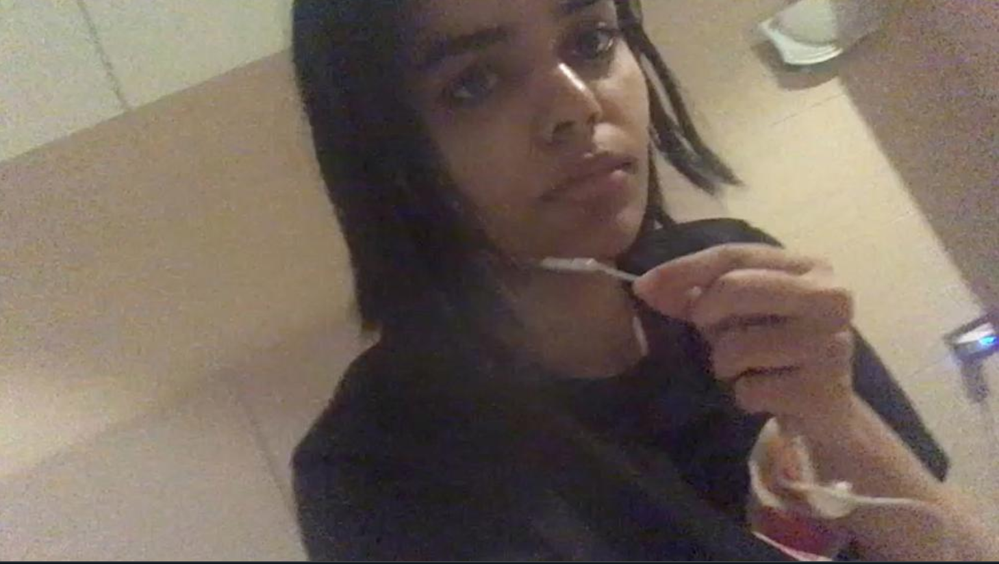 تايلاند توقف إجراءات ترحيل فتاة سعودية فرّت من عائلتها وتخشى السجن في بلادها