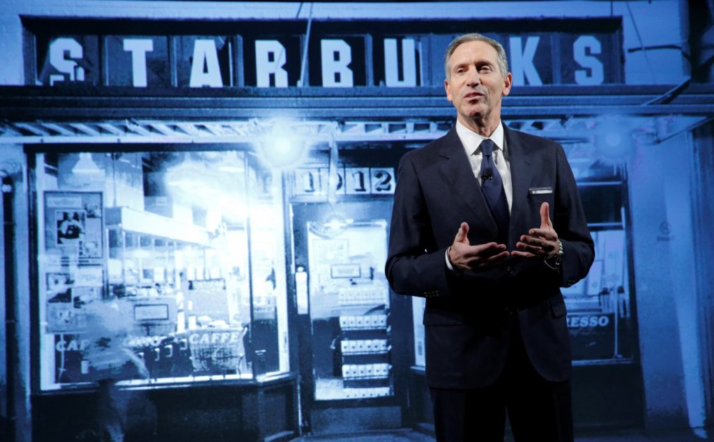 المدير التنفيذي السابق لسلسلة مقاهي "ستاربكس"، هاورد شولتز يعلن ترشحه للانتخابات الرئاسية