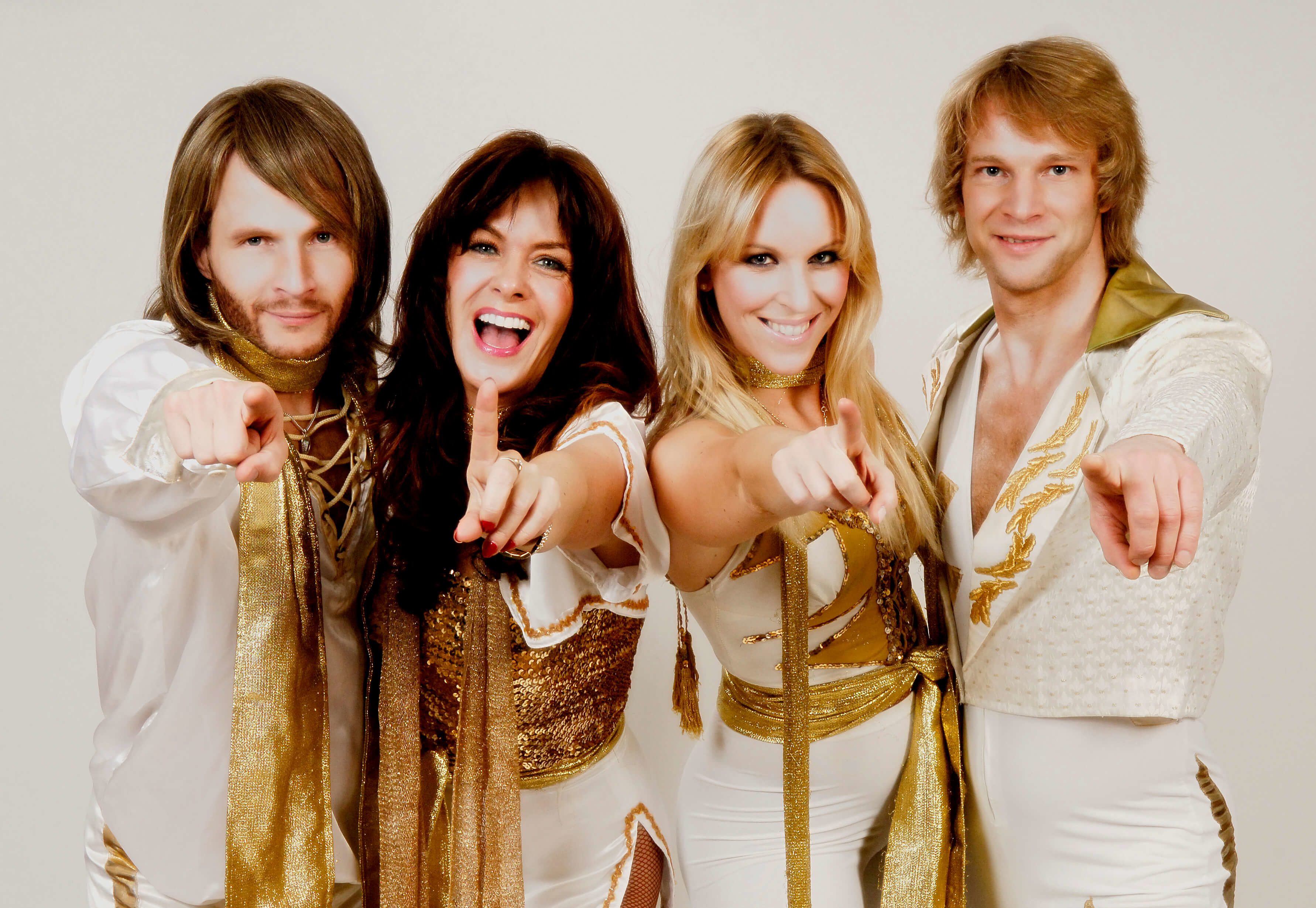 تأجيل طرح أغنيتين لفرقة «آبا» السويدية بعد انتظار 35 عاماً