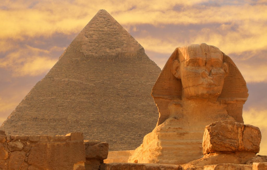 كيف استخدم الهرم الأكبر كآلة لتحويل الأشعة؟