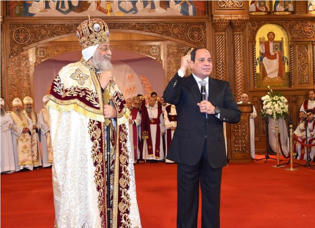 بعد تدشين السيسي أكبر كاتدرائية في الشرق الأوسط.. ترامب يشيد بالرئيس المصري