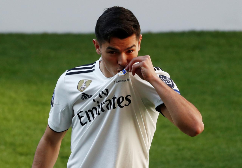 مغربي ويشجع برشلونة