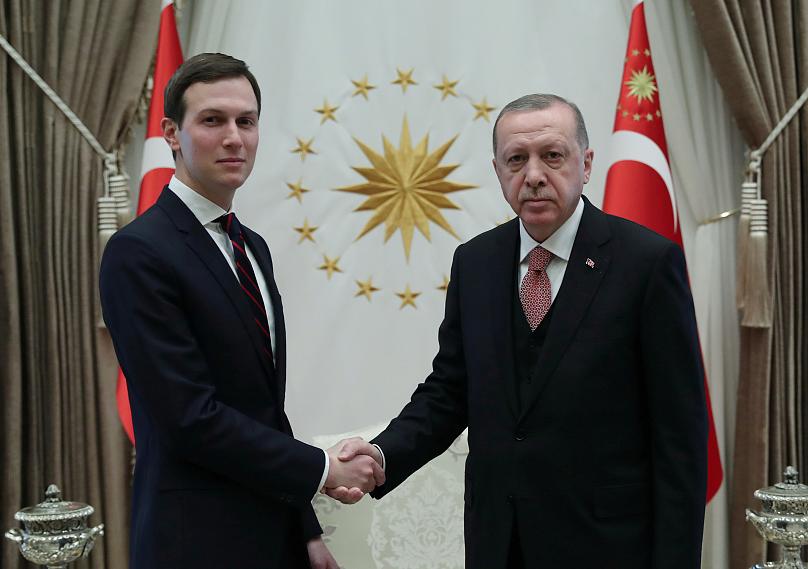 أردوغان اجتمع بكوشنر لمدة ساعتين بعيداً عن عدسات الإعلام/ رويترز