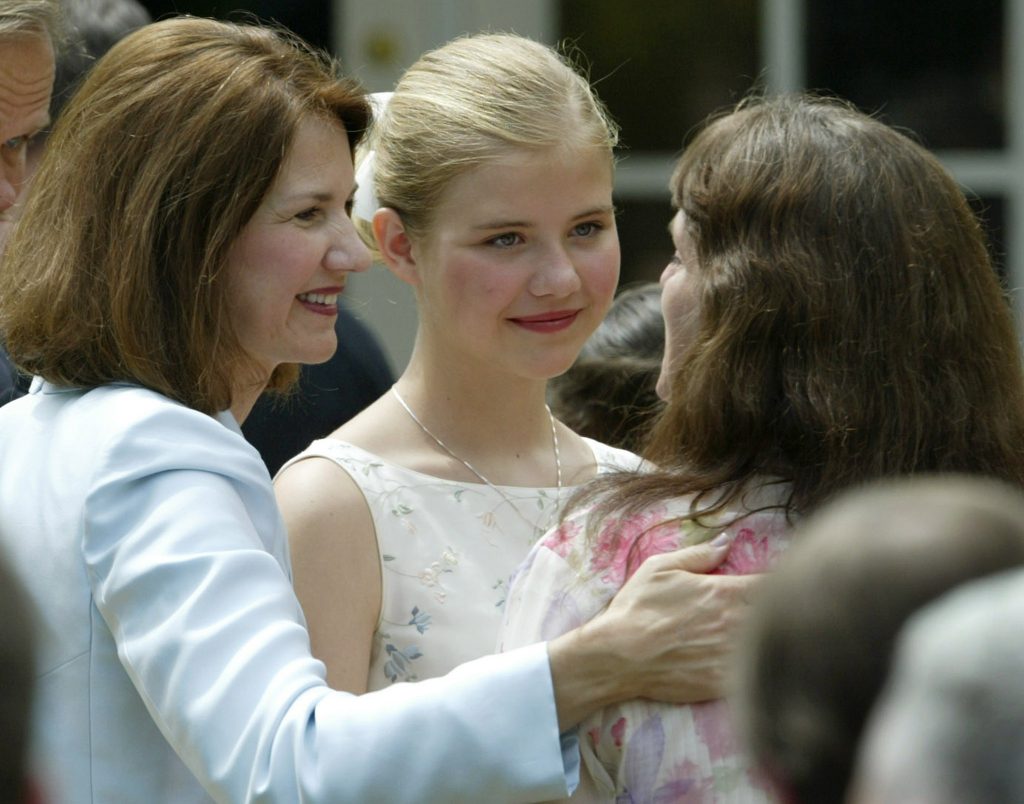 الشرطة الكندية توبخ العامة لشكواهم من وصول رسائل إليهم ليلاً