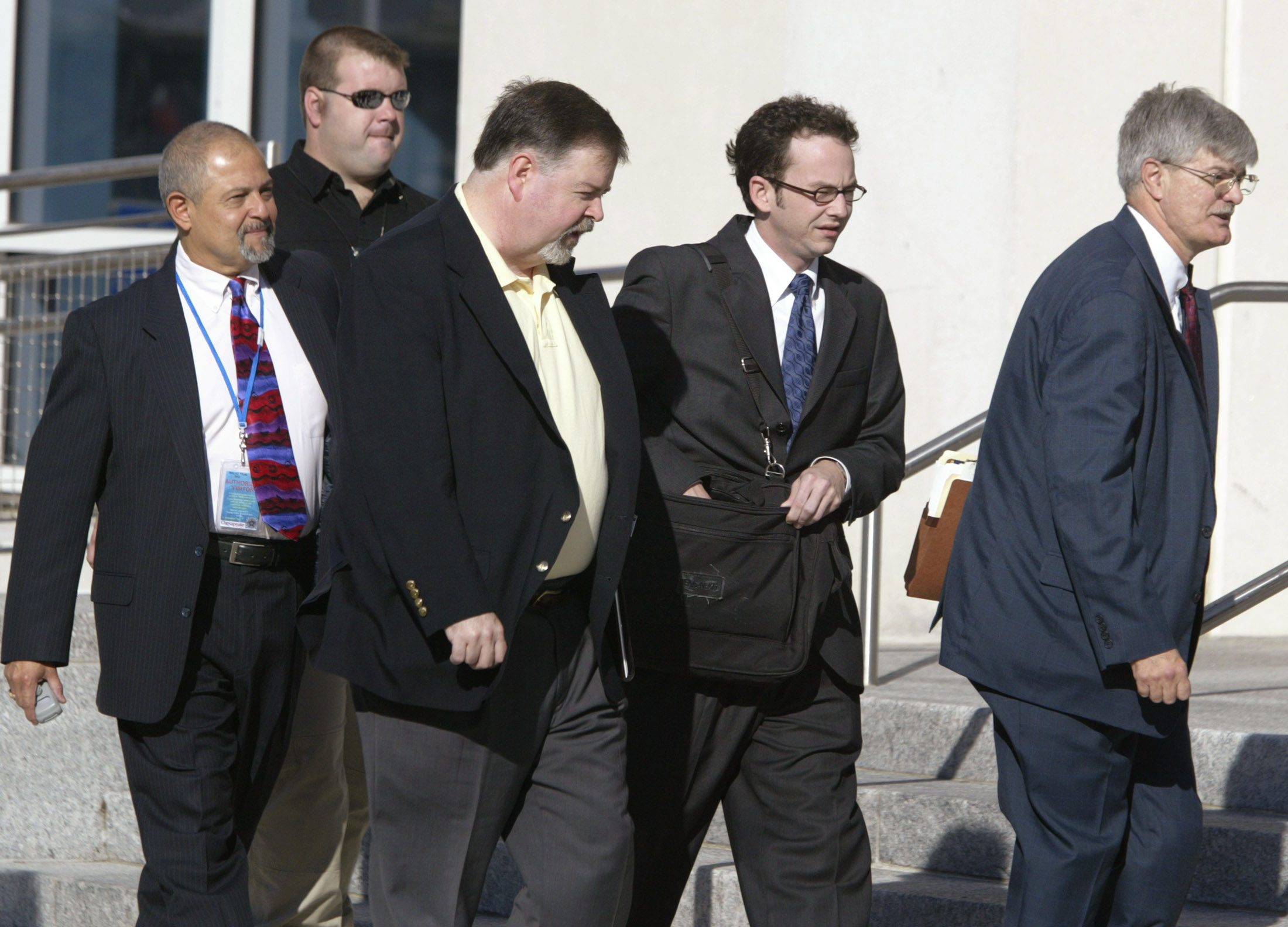 أمريكي يحصل على أكبر تعويض مالي بسبب حبسه معظم حياته ظلماً