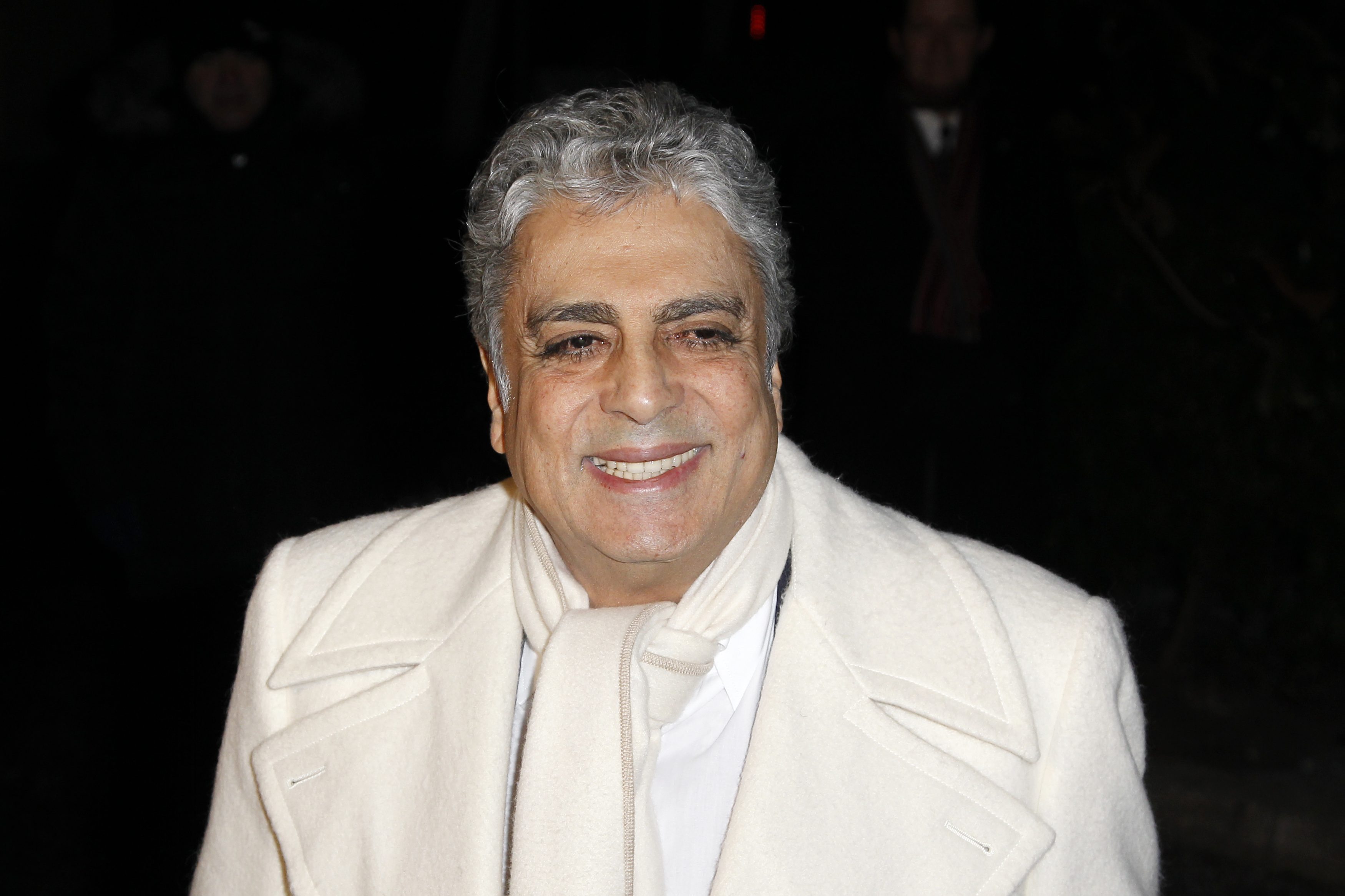 طرد المطرب الفرنسي اليهودي من أصول جزائرية، إنريكو ماسياس