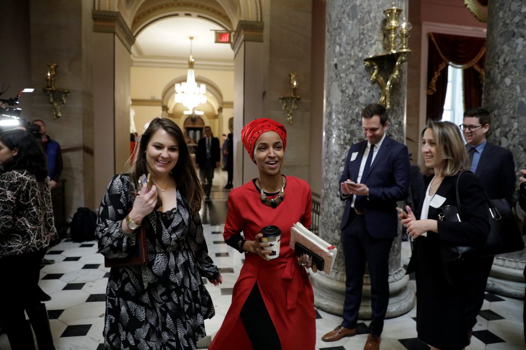 إلهان عمر النائبة المسلمة في الكونغرس