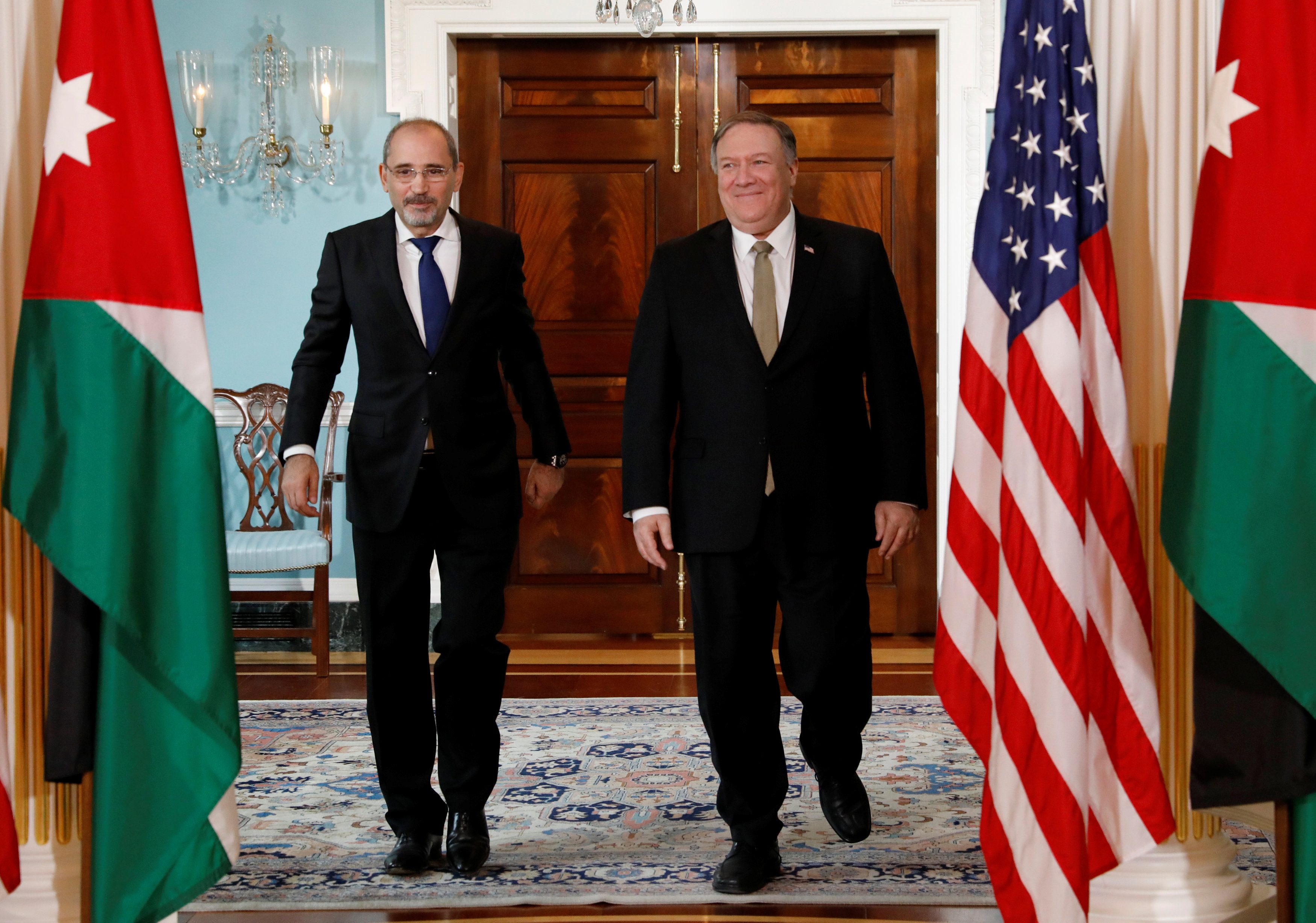 بومبيو يحذر أمام ممثلين لـ 79 دولة من تهديد تنظيم الدولة