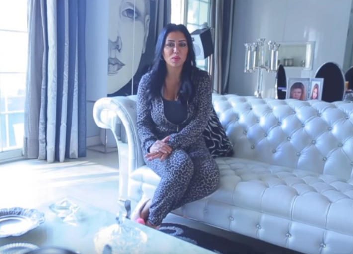 رانيا يوسف تبدأ يومها بسماع القرآن الكريم ثم الأغاني