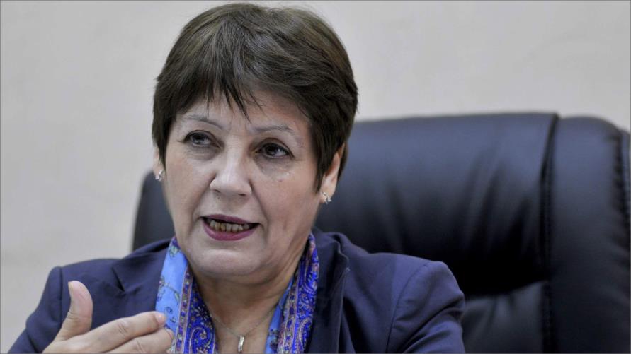 أول رد من بن غبريط حول منع الصلاة في المدارس